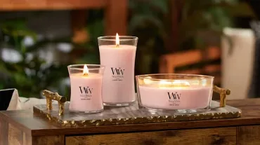 Woodwick-Vanilla-and-Sea-Salt